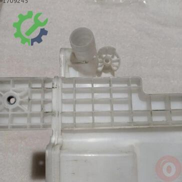 Volkswagen Polo Yedek Su Deposu 6C0955453F çıkma parça