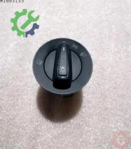 Volkswagen Polo Orijinal Çıkma Far Anahtarı 6R0941431B