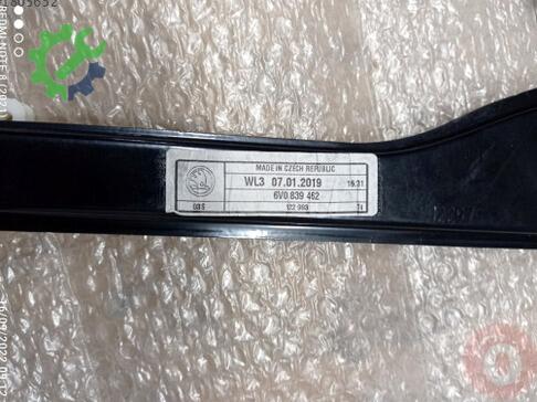 Skoda Fabia Kelebek Camı 6V0839462 çıkma parça