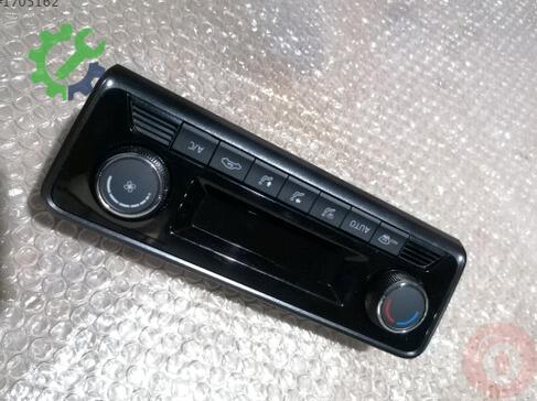 Skoda Fabia Klima Kontrol Paneli 6V0907044C çıkma parça