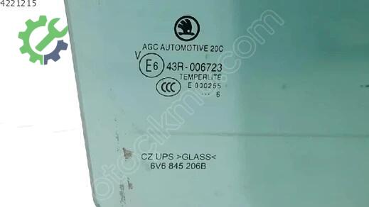 Skoda Fabia Kapı Camları 6V6845206B çıkma parça