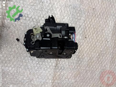 Volkswagen Golf Kapı Kilidi 6X1837013H çıkma parça