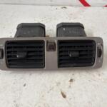 VOLVO S40 ORTA KALORİFER IZGARASI