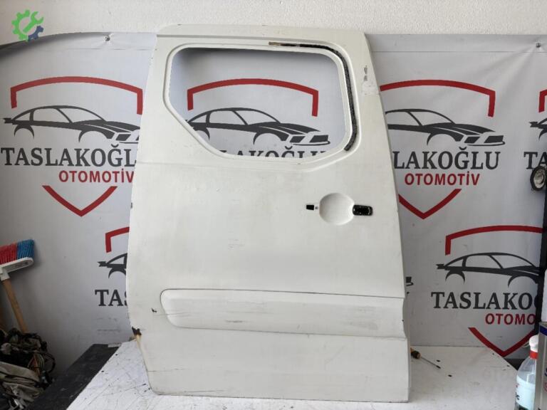 Peugeot Partner Sağ Sürgülü Kapı çıkma parça