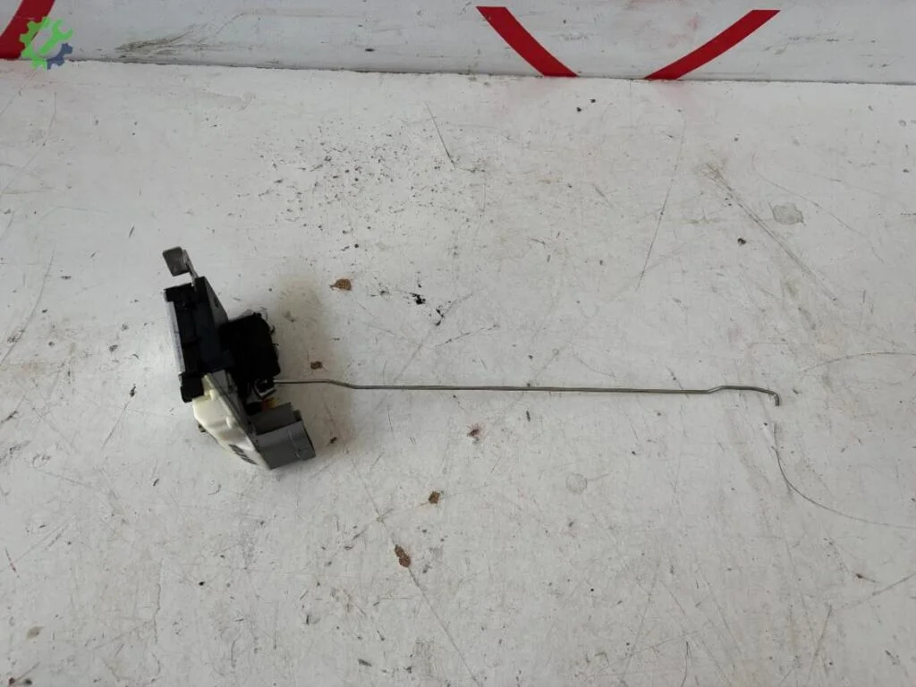Fiat Albea Sağ Arka Kapı Kilidi çıkma parça
