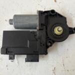 PEUGEOT 307 SAĞ ÖN KAPI CAM MOTORU