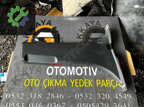 Mitsubishi L200 Orta Direk Kaplaması çıkma parça
