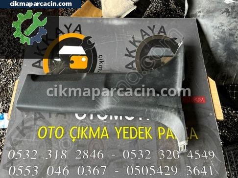Mitsubishi L200 Orta Direk Kaplaması çıkma parça