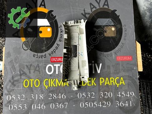 Mitsubishi L200 Orta Direk Kaplaması 7211A429ZZ çıkma parça