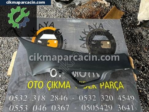 Mitsubishi L200 Arka Direk Kaplaması çıkma parça