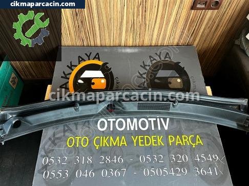 Mitsubishi L200 Ön Cam Izgarası çıkma parça