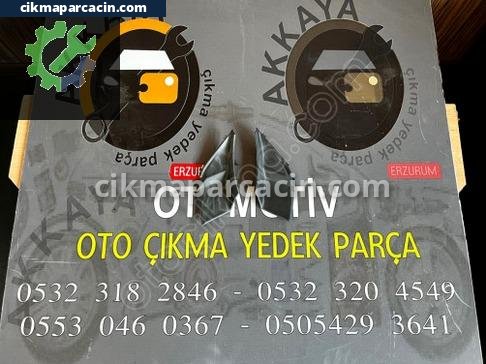 Mitsubishi L200 Ön Cam Izgarası çıkma parça