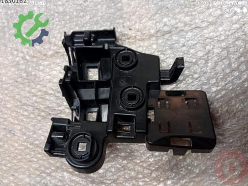 Volkswagen Touareg Tampon Braketi 760807483A çıkma parça
