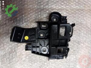 Çıkma Volkswagen Touareg Tampon Braketi 760807484A