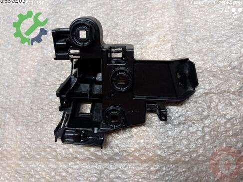 Volkswagen Touareg Tampon Braketi 760807484A çıkma parça