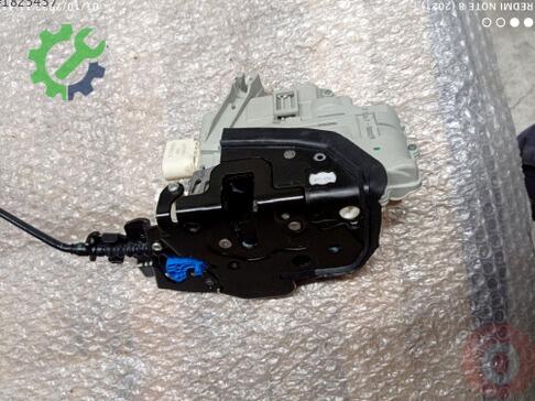 Volkswagen Touareg Kapı Kilidi 760839016A çıkma parça