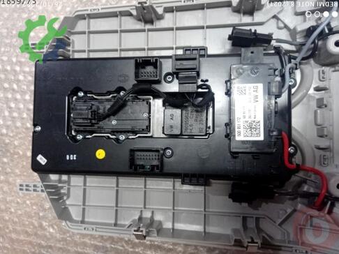 Volkswagen Touareg Tavan Lambası 760947105S çıkma parça