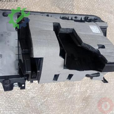 Volkswagen Touareg Torpido 761857097E çıkma parça