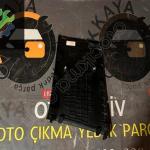 769156576R Clio 5 Sağ Orta Direk Kaplaması Alt Orjinal Çıkma
