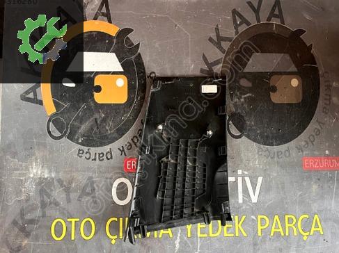 Renault Clio Orta Direk Kaplaması 769168775R çıkma parça