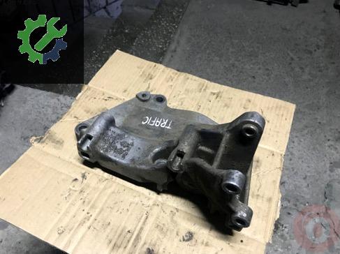 Renault Trafic Motor Braketi 7700113199 çıkma parça