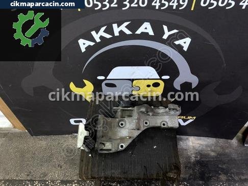 Renault R19 Motor Braketi çıkma parça