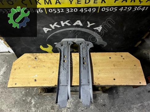 Renault Megane Orta Direk Kaplaması 7700429926 çıkma parça