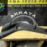 7700430571 Megane 1 Sağ Arka Alt Kaplama Orjinal Çıkma