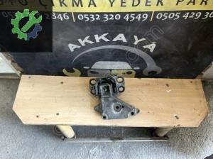 7700432410 Kangoo 1.4 Sağ Motor Kulağı Orjinal Çıkma