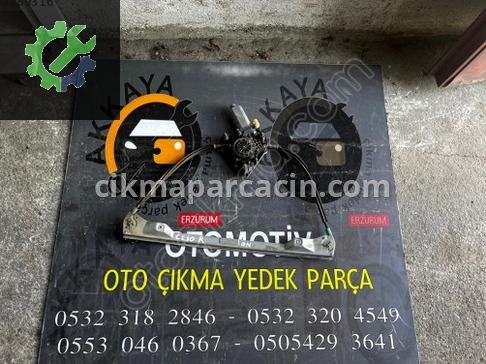 Renault Clio Sağ Ön Cam Krikosu 770043470 çıkma parça