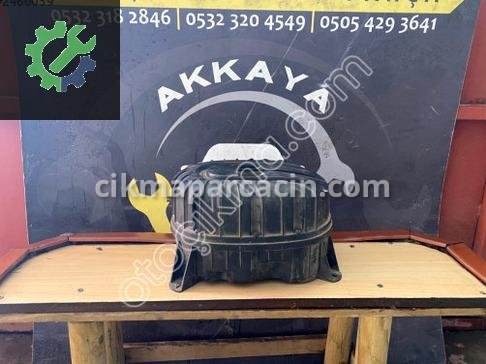 Renault Megane Hava Filtresi Kutusu 7700873577 çıkma parça