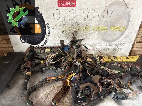 Renault Clio Torpido Tesisatı 7703197669 çıkma parça