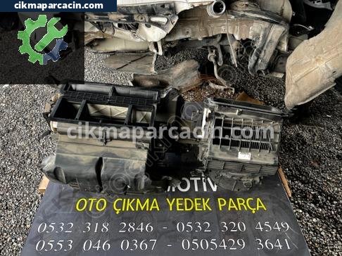 Mitsubishi L200 Kalorifer Kutusu çıkma parça