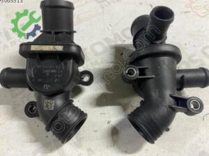 7E0122291D Radyatör Motoru Su Soğutma Valfi Pompası VW  Crafter