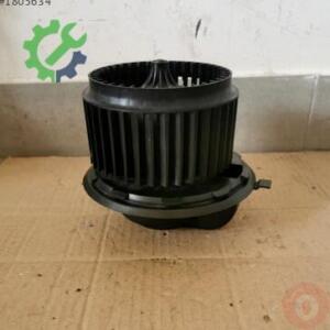 Volkswagen Transporter Orijinal Çıkma Fan Motoru 7E0819021A