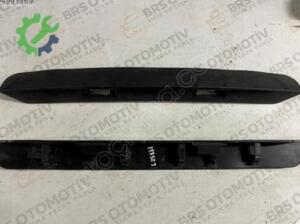 7E0827329 VOLKSWAGEN TRANSPORTER  T5 T6 PLAKA LAMBA PLASTİĞİ