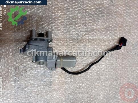 Volkswagen Transporter Cam Motoru çıkma parça