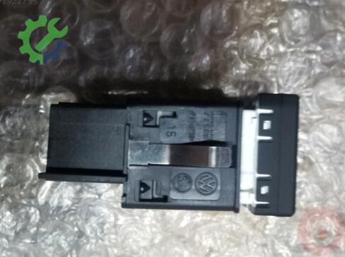 Volkswagen Transporter Flaşör Düğmesi 7E0941435D çıkma parça