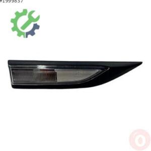 Volkswagen Transporter Orijinal Çıkma Sinyal 7E0949102D