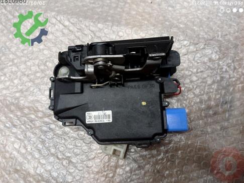 Volkswagen Transporter Kapı Kilidi 7E1837015A çıkma parça