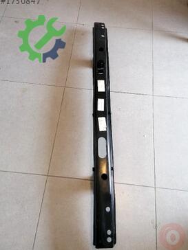 Volkswagen Transporter Tampon Demiri 7H0807305 çıkma parça