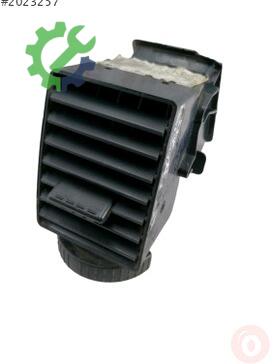 Volkswagen Transporter Karlık 7H0815706A çıkma parça