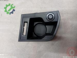 Çıkma Volkswagen Transporter Küllük 7L1857311