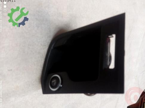 Volkswagen Transporter Küllük 7L1857311 çıkma parça