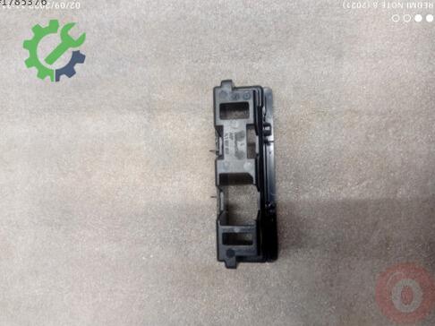 Volkswagen Caddy Orta Konsol 7L1857857 çıkma parça