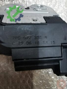 Volkswagen Touareg Bagaj 7P0827505M çıkma parça