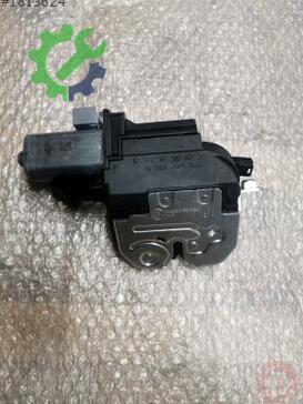 Volkswagen Touareg Bagaj 7P0827505M çıkma parça