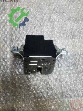 Volkswagen Touareg Bagaj 7P0827505N çıkma parça