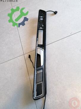 Volkswagen Touareg Kapı Çıtası 7P6867410N çıkma parça