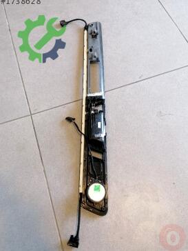 Volkswagen Touareg Kapı Çıtası 7P6867410N çıkma parça